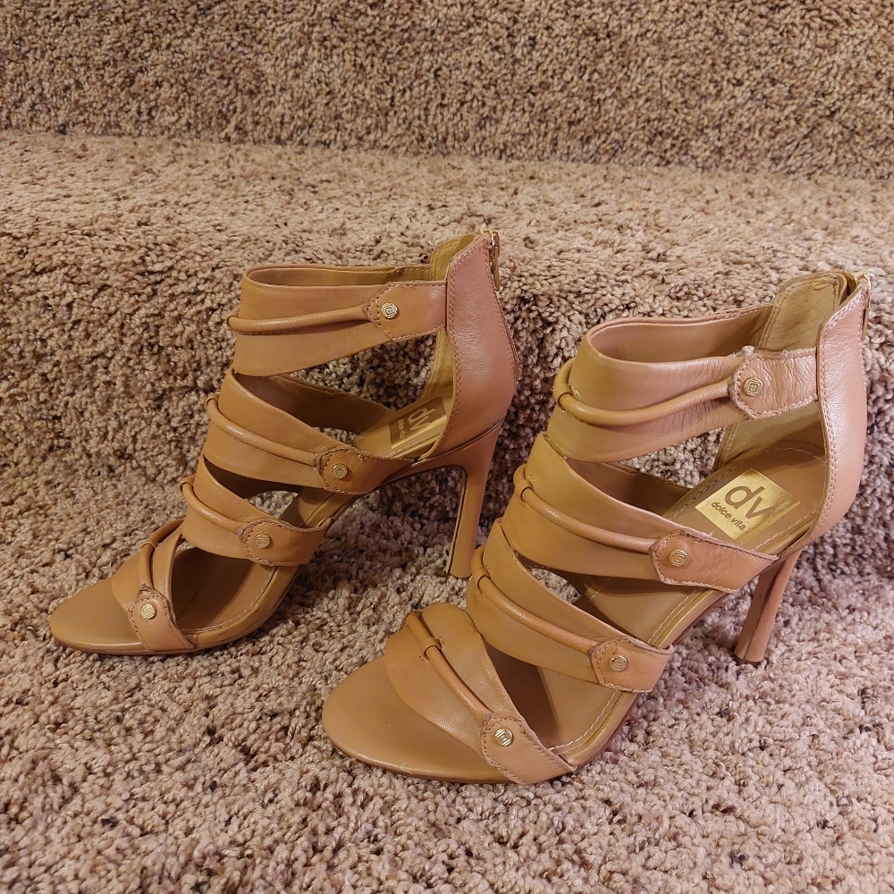 Dolce Vita Starlyn Sandal Size 8 Leather Upper